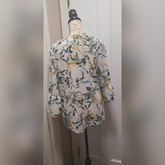 💃Liz Claiborne Floral Top Sleeve For Women. 🌴 - Picture 7 of 8